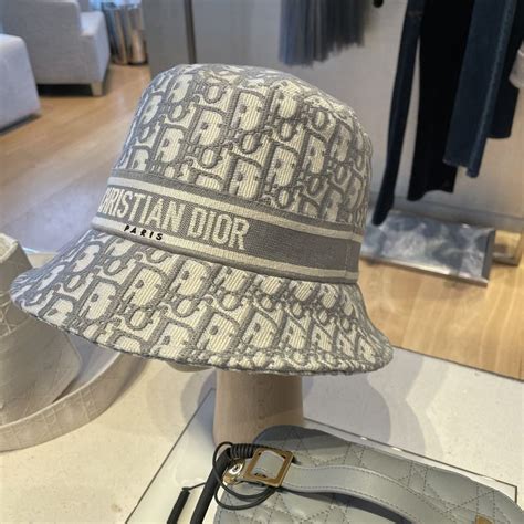 dior bucket hat heren|dior bucket hat price.